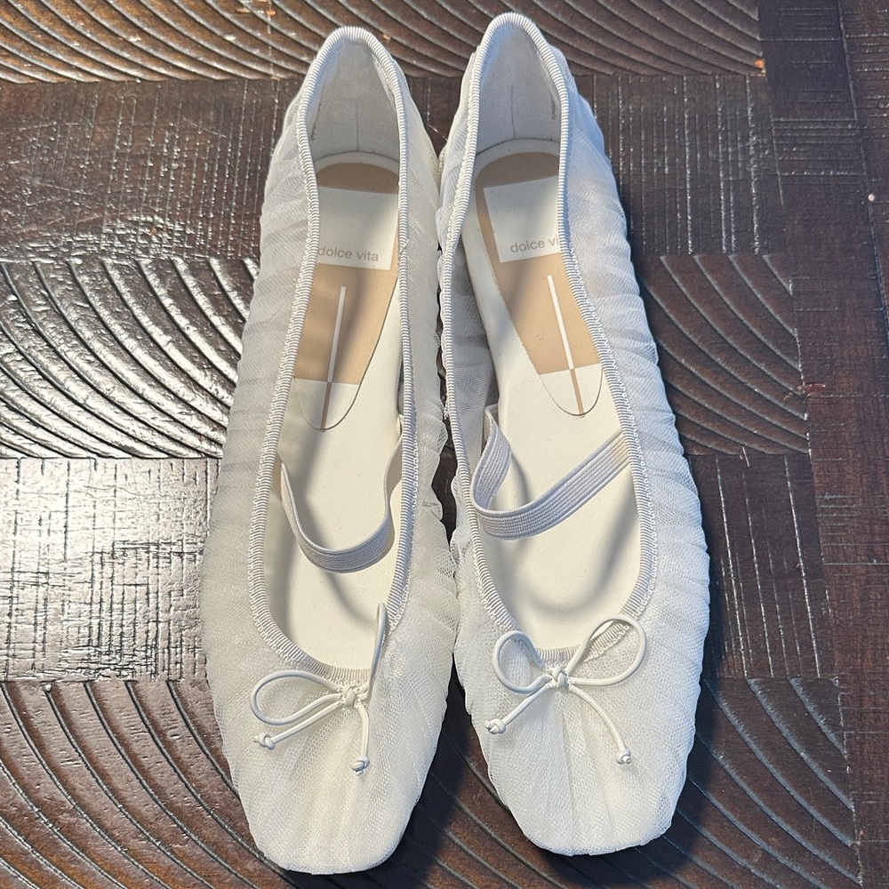 DOLCE VITA RAEVEN BALLET FLATS WHITE TULLE